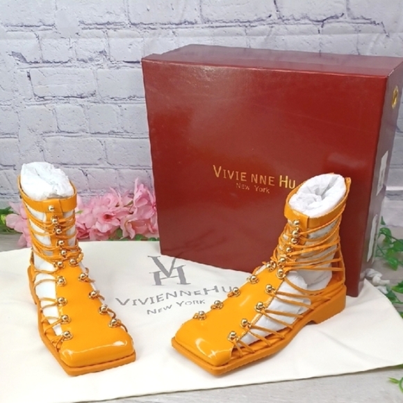 Vivienne Hu VHNY Studded Leather Cage Sandals NIB - Picture 13 of 13